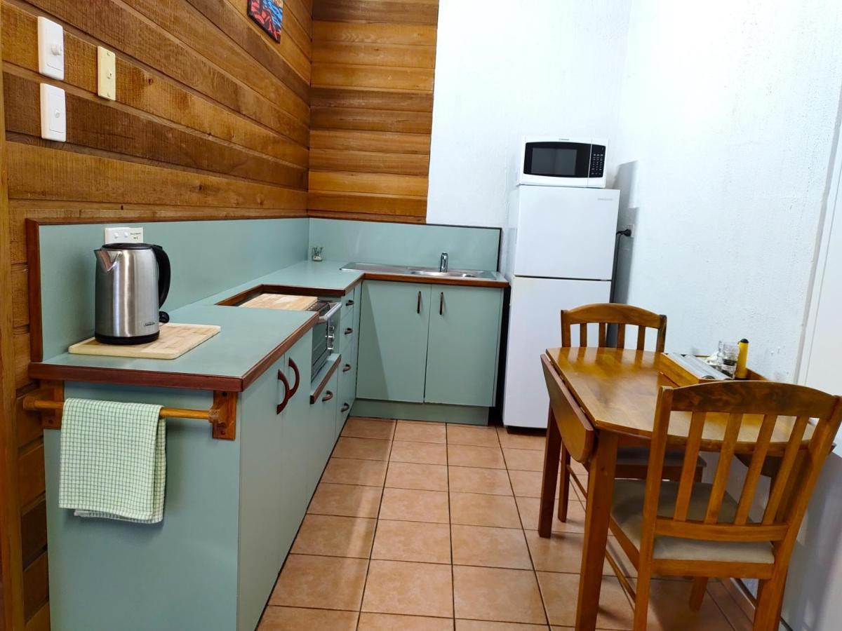 Beachside Cottage - A Private Peaceful Hidden Gem 50M To Beach Nelly Bay Extérieur photo